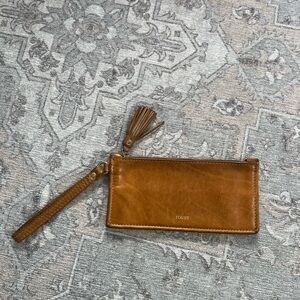 FOUNT The Finley Wallet in Goldenrod with Strap